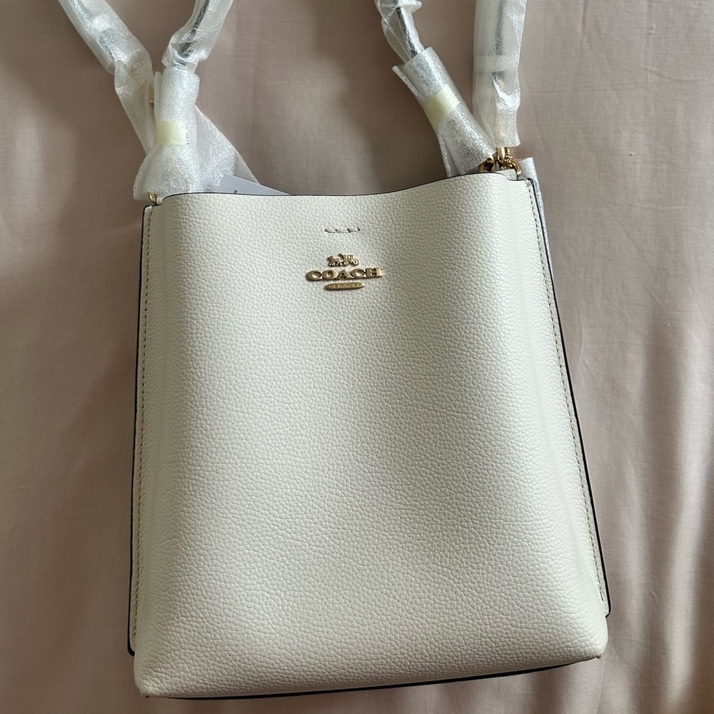 NWT Coach Bucket Bag